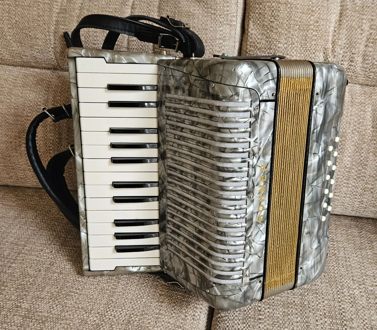 Piano accordion - Image 1