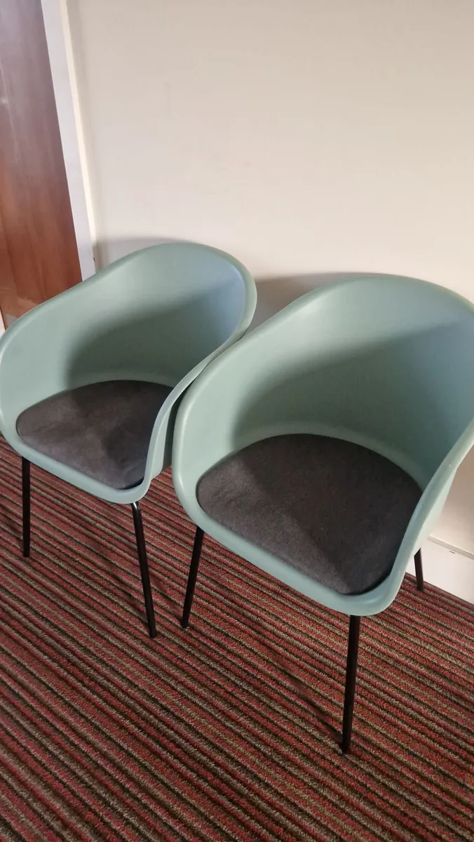 4 Kitchen Chairs - Image 3