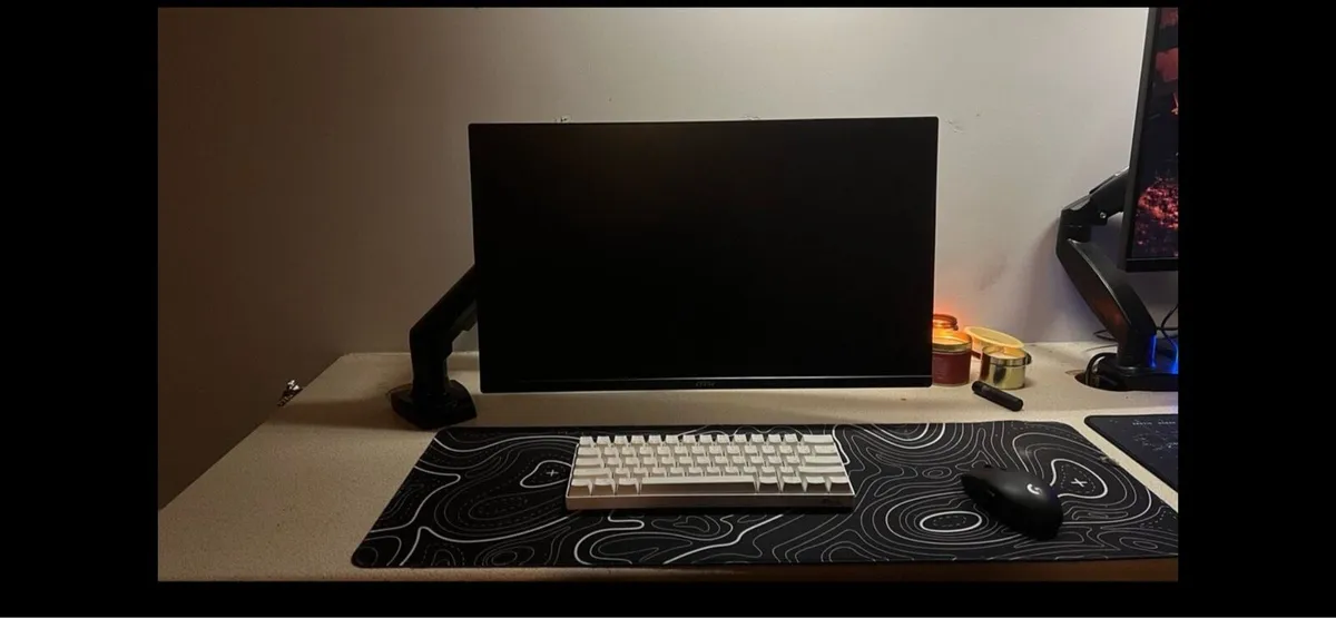 300HZ gaming monitor - Image 1