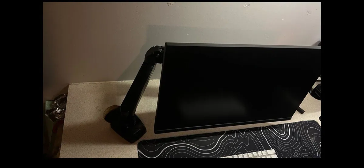 300HZ gaming monitor - Image 3