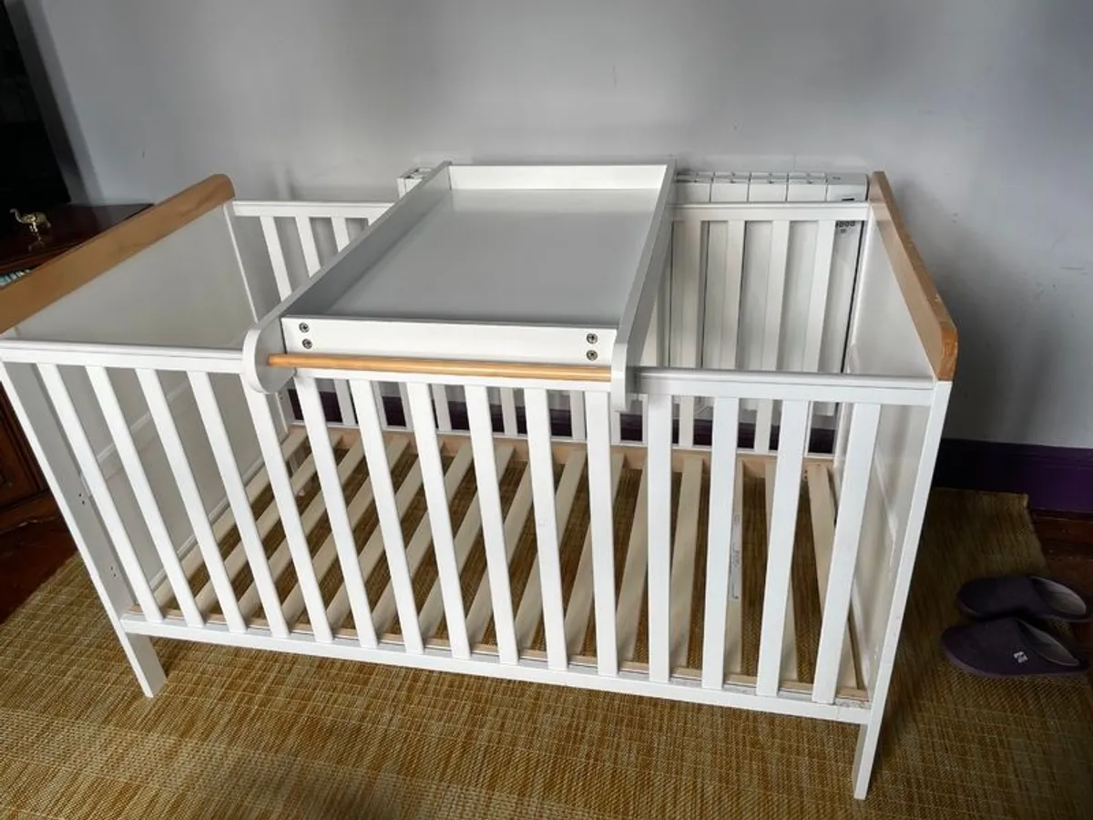Cot Bed (dismantled) with Changing Unit, mattress & sheets - Image 2
