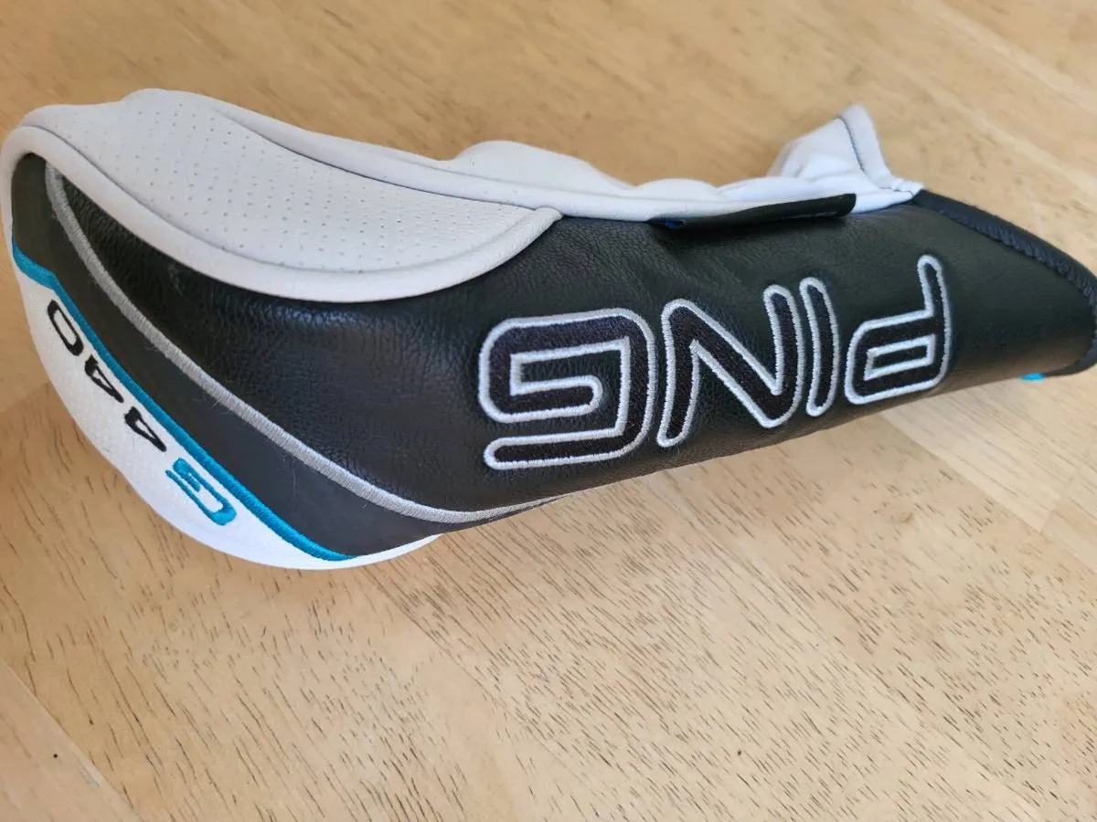 Immaculate selection of hybrid/rescue clubs. - Image 4