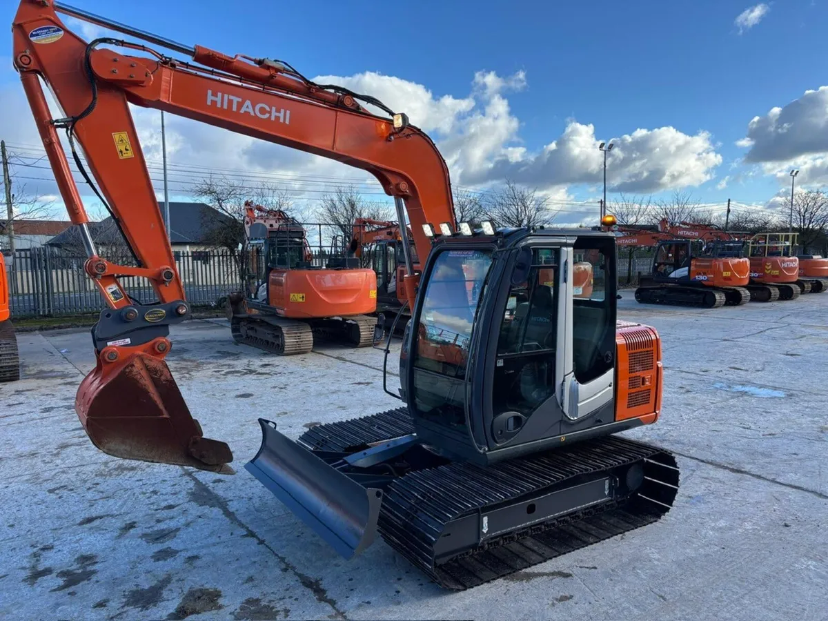 Hitachi ZX70BL-3 EX JAPAN - Image 2
