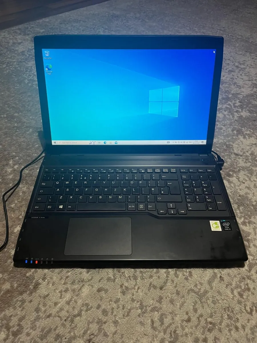 Laptop - Image 1