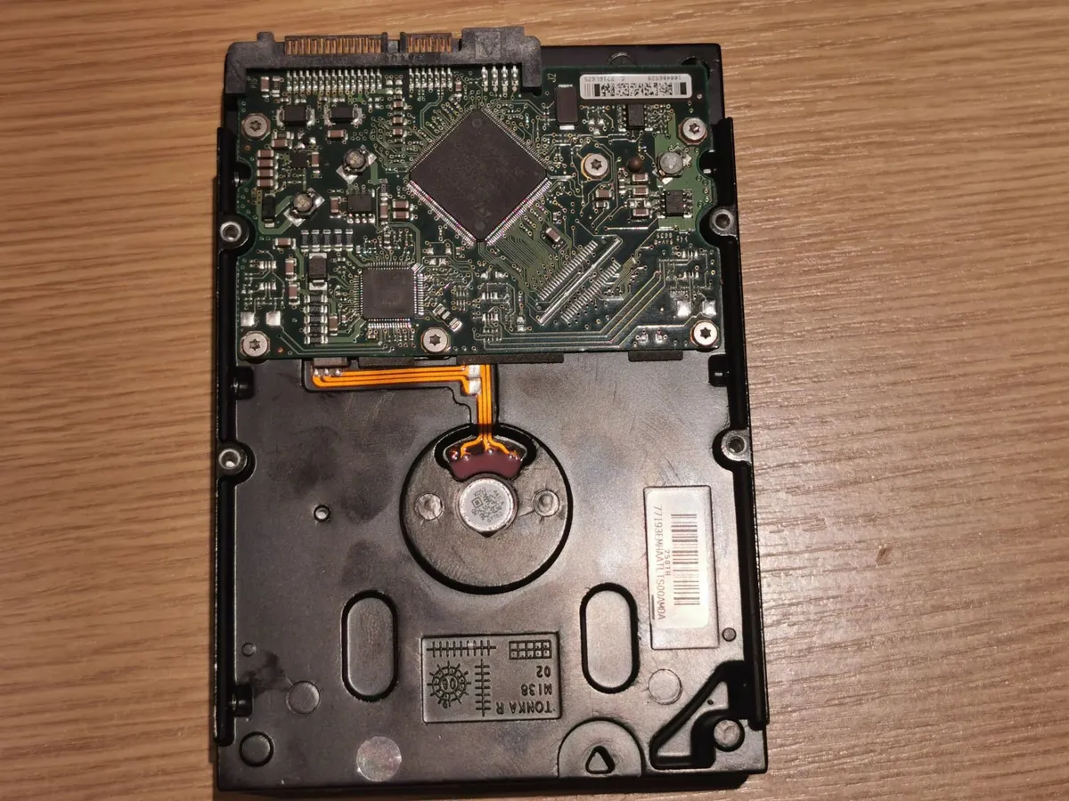 Seagate 320GB SATA Hard Disk Drive 3.5" 3.5 inch - Image 3