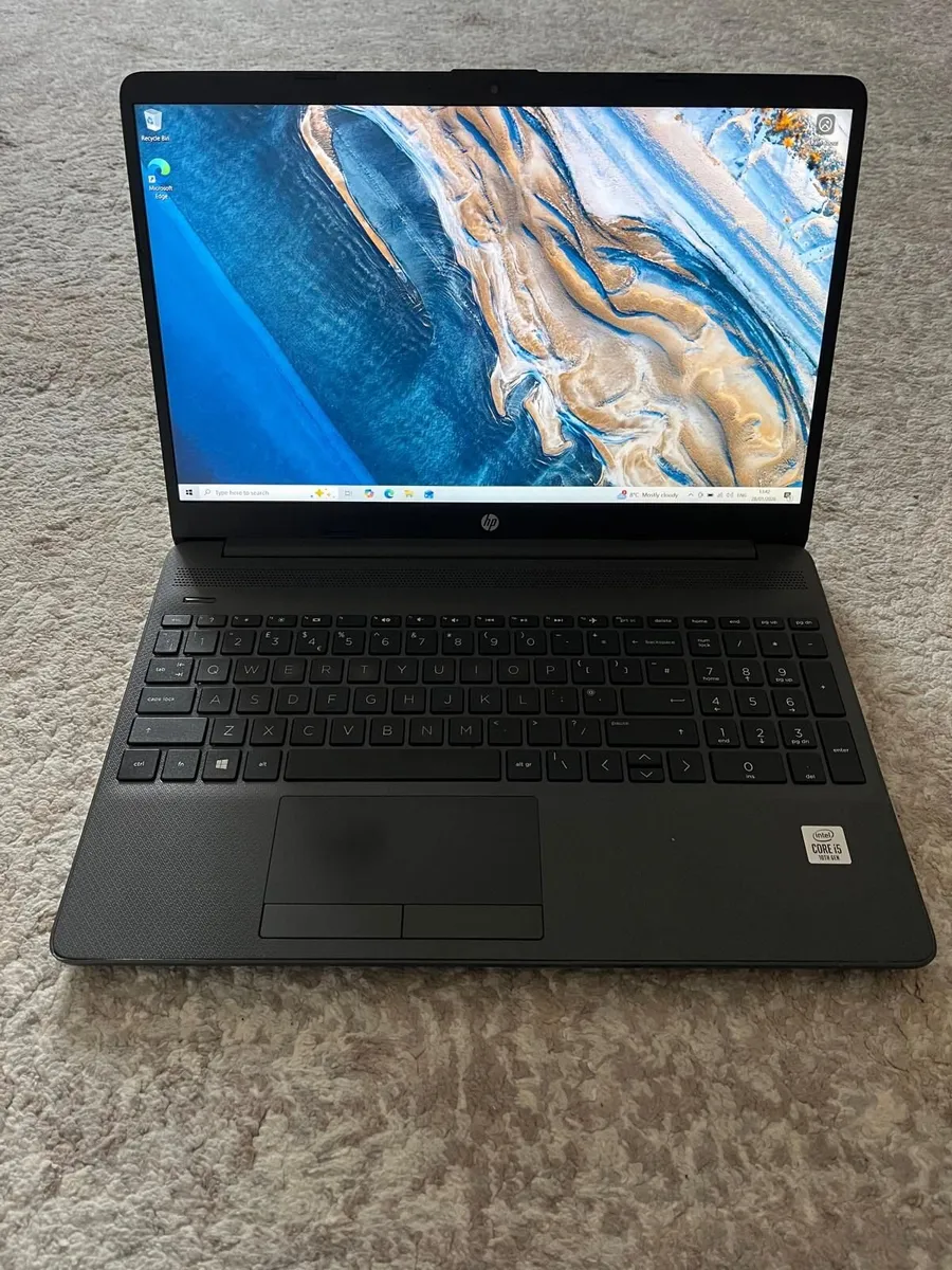 Laptop HP250 G8 Intel Core i5 - Image 1