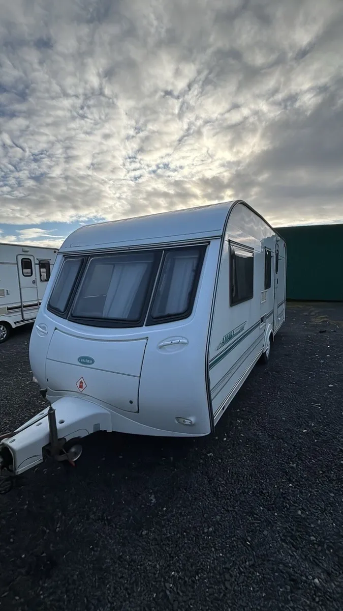 Coachman 4/5 Berth Caravan For Sale - Image 1
