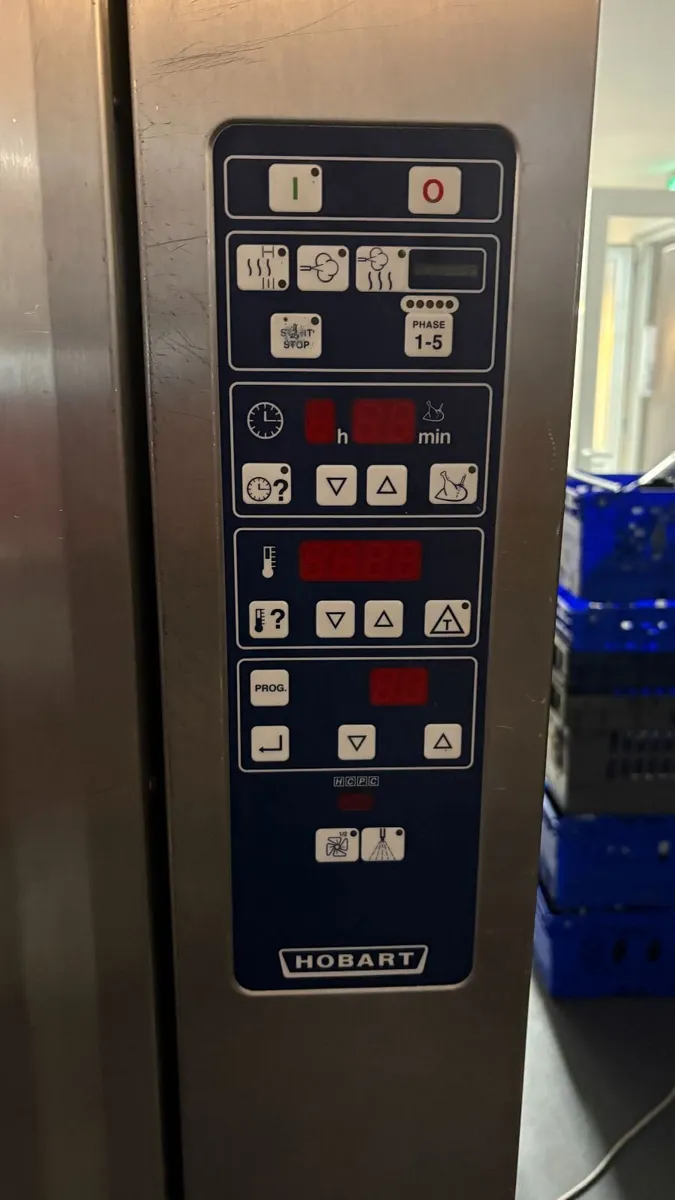 Hobart CSD1013G 3 Phase 10 Grid Combi Oven & Stand - Image 2