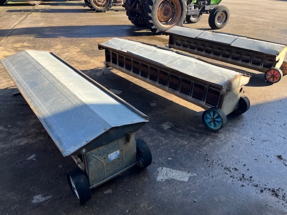 3  x  8 ft Creep feeders - Image 1