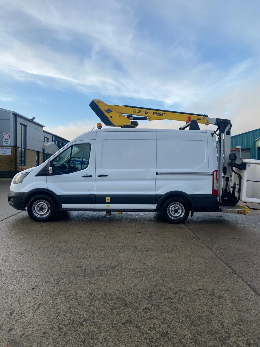 2018 FORD TRANSIT 3.5T 13M VERSALIFT VAN MOUNT - Image 4