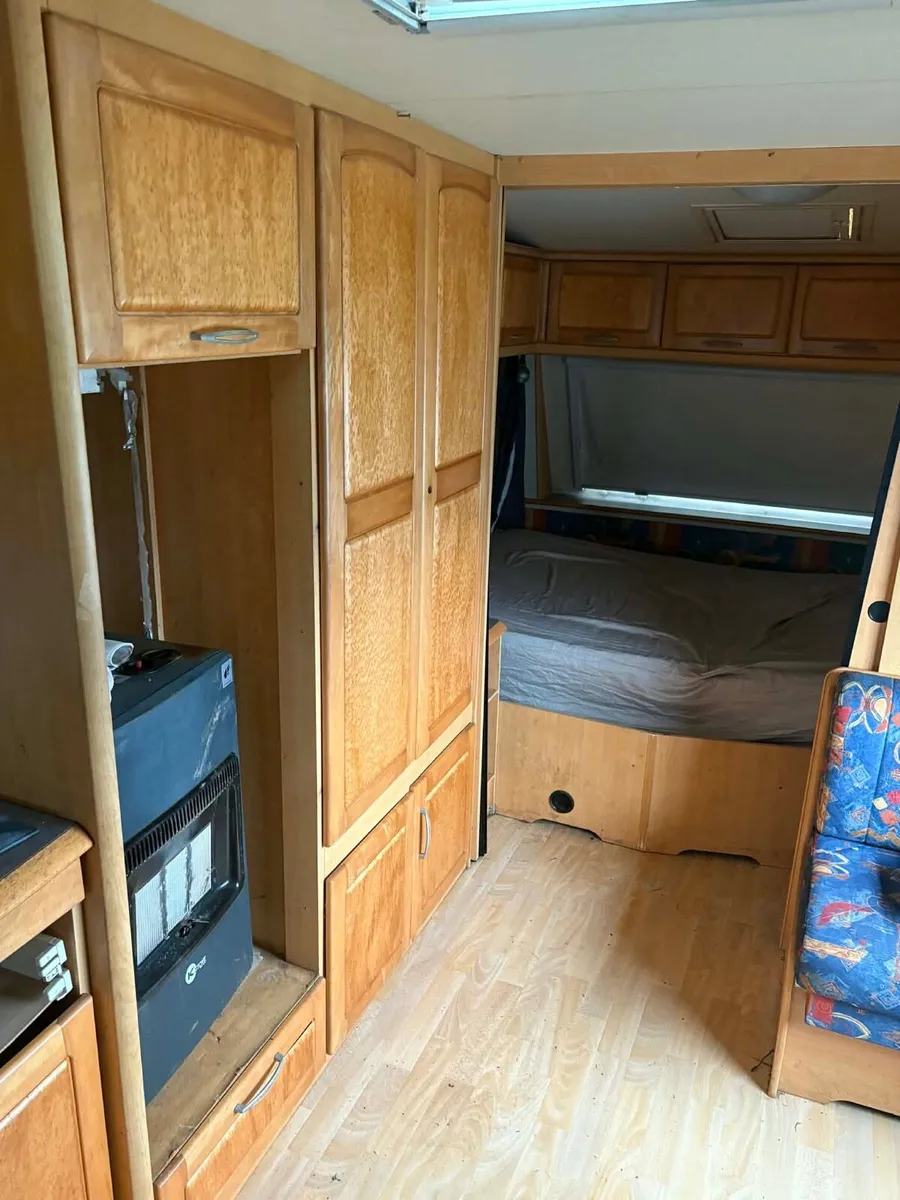 Hobby caravan for sale - Image 4