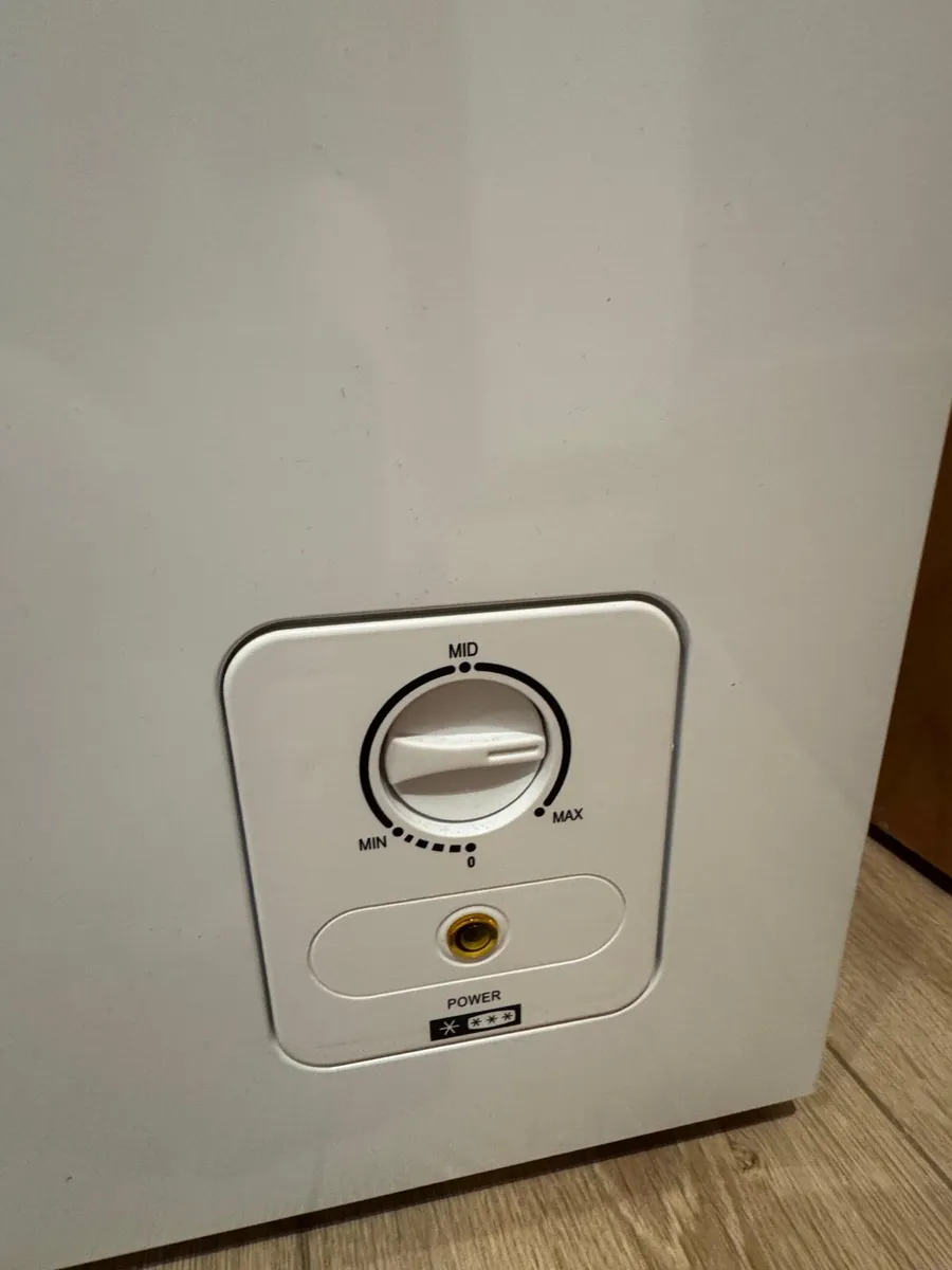 Chest Freezer -Excellent condition - Image 3