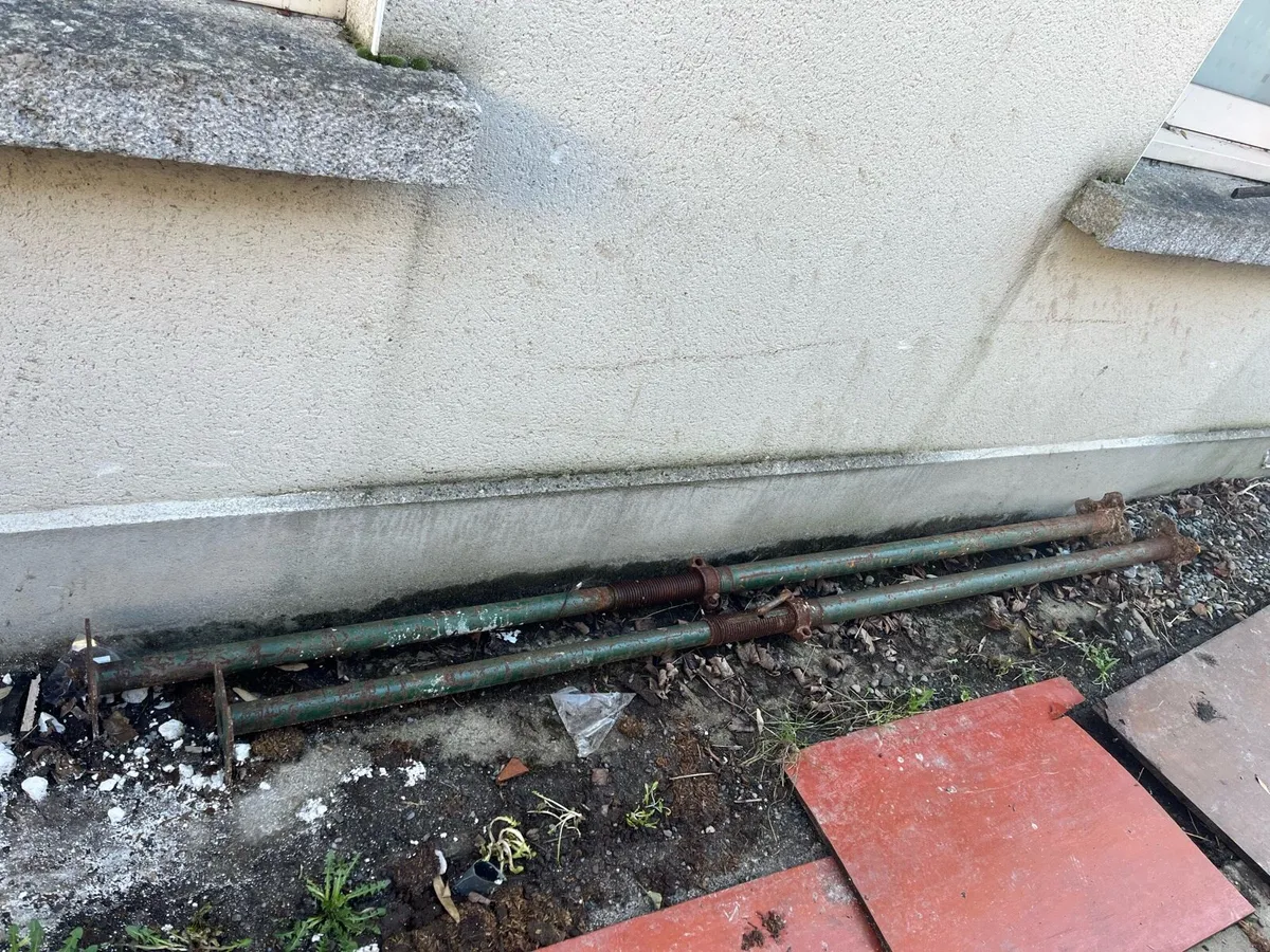 Acro pops (6nr free for collection) - Image 2