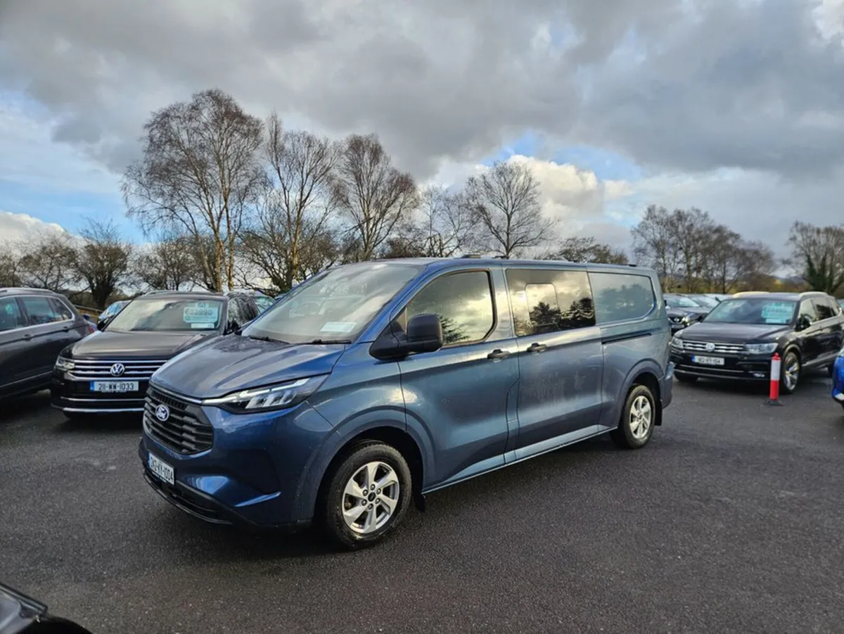 Ford Transit Custom Crewcab 320L Trend 2.5 227 T6. - Image 2