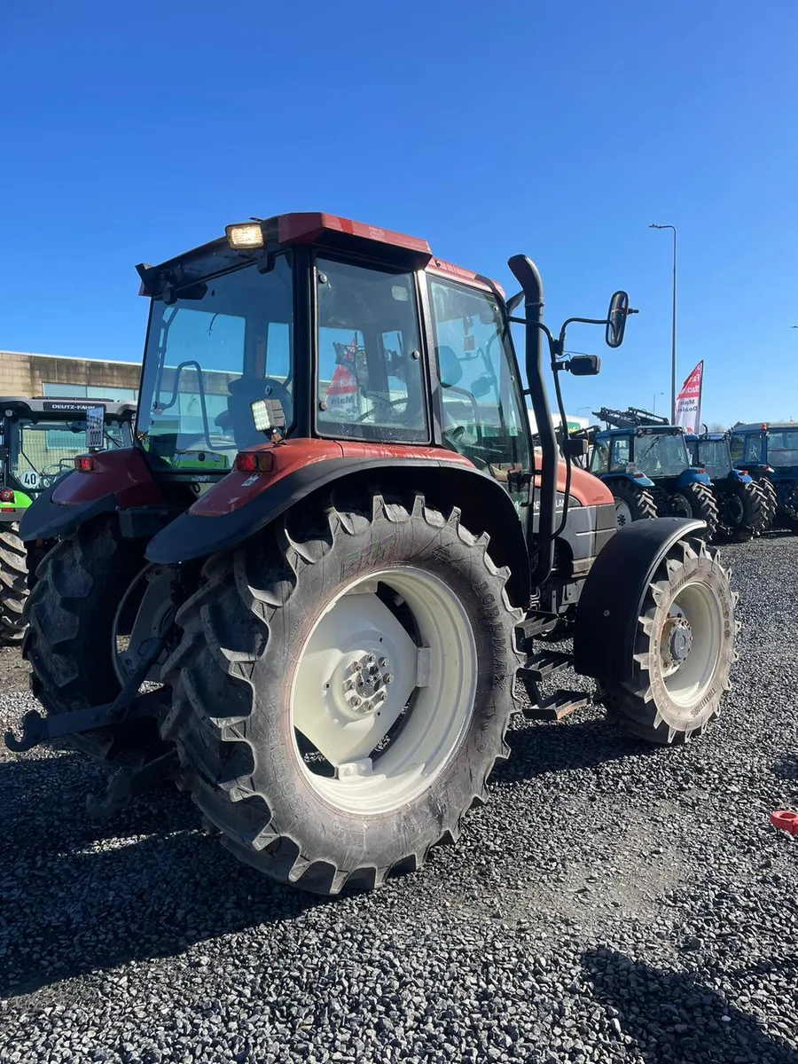 New Holland TS110 - Image 4