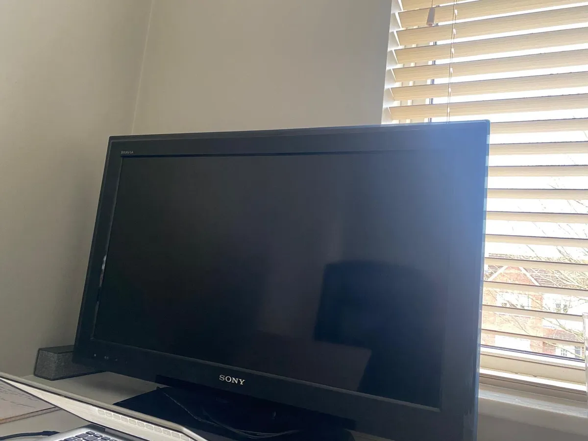 Sony LCD digital colour TV - Image 1