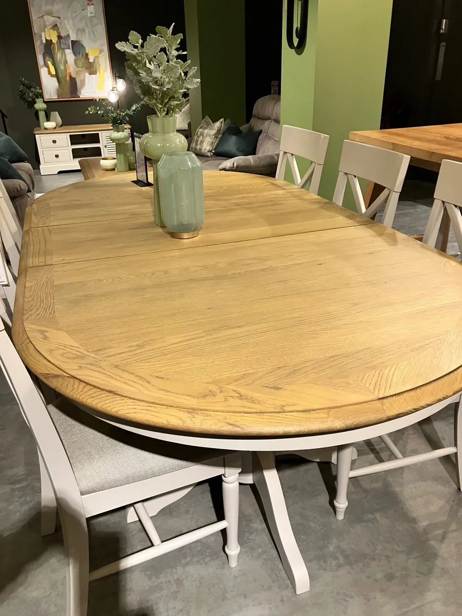 EZ Living Extentsble Dining table - Image 4