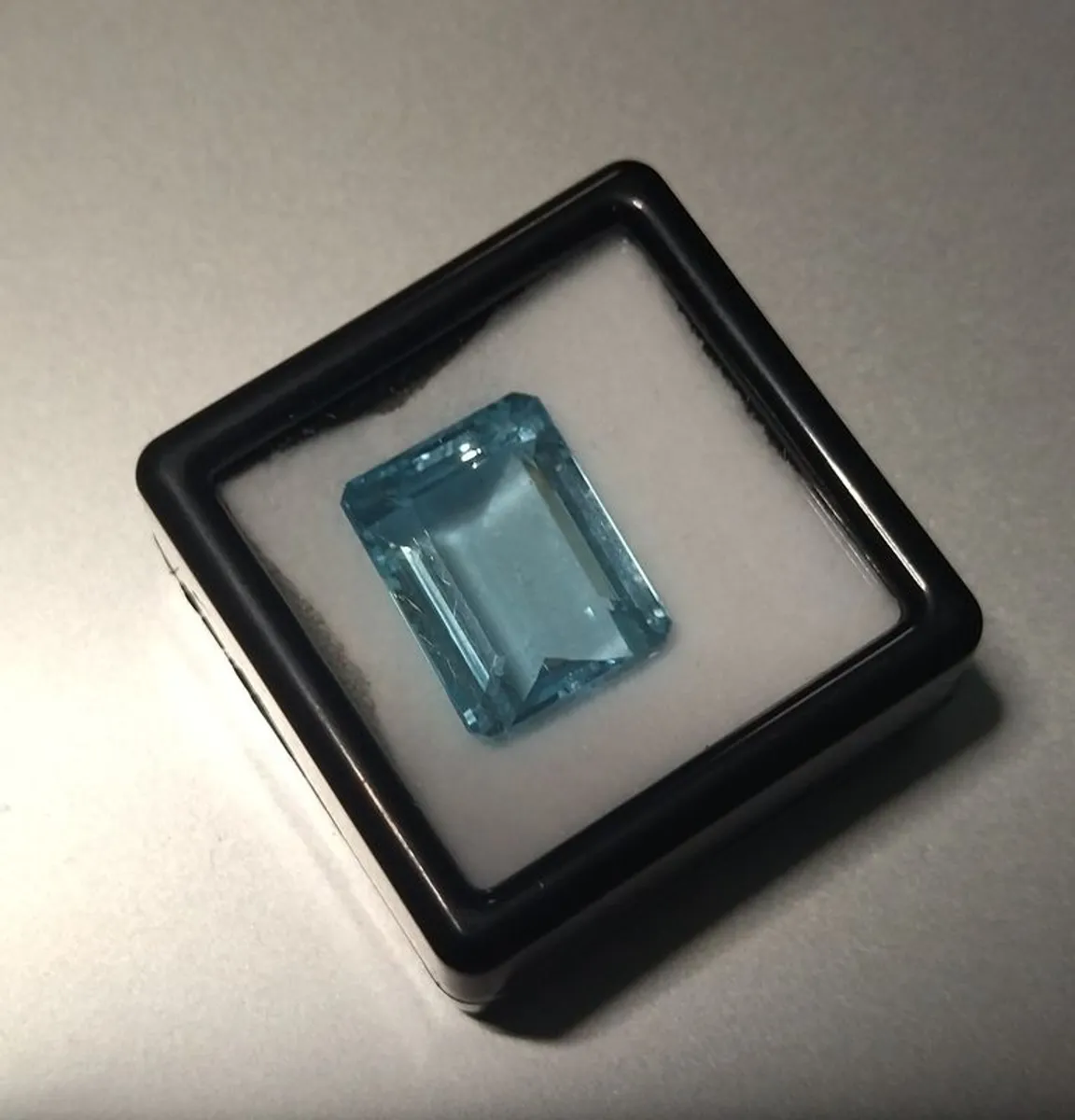 10.41ct, Natural step Cut Aquamarine, Gemstone, Certified - Image 3