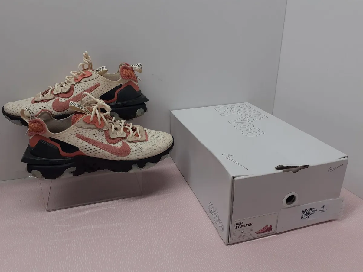 Online Auction Of A  footwear & More! - Image 1