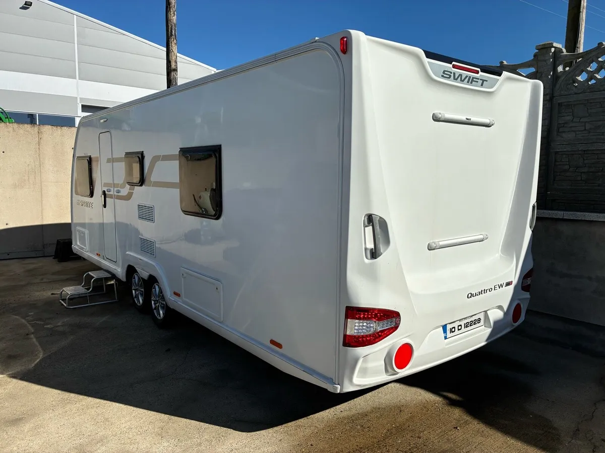 Swift sprite quattro 8ft wide fixed bed - Image 2