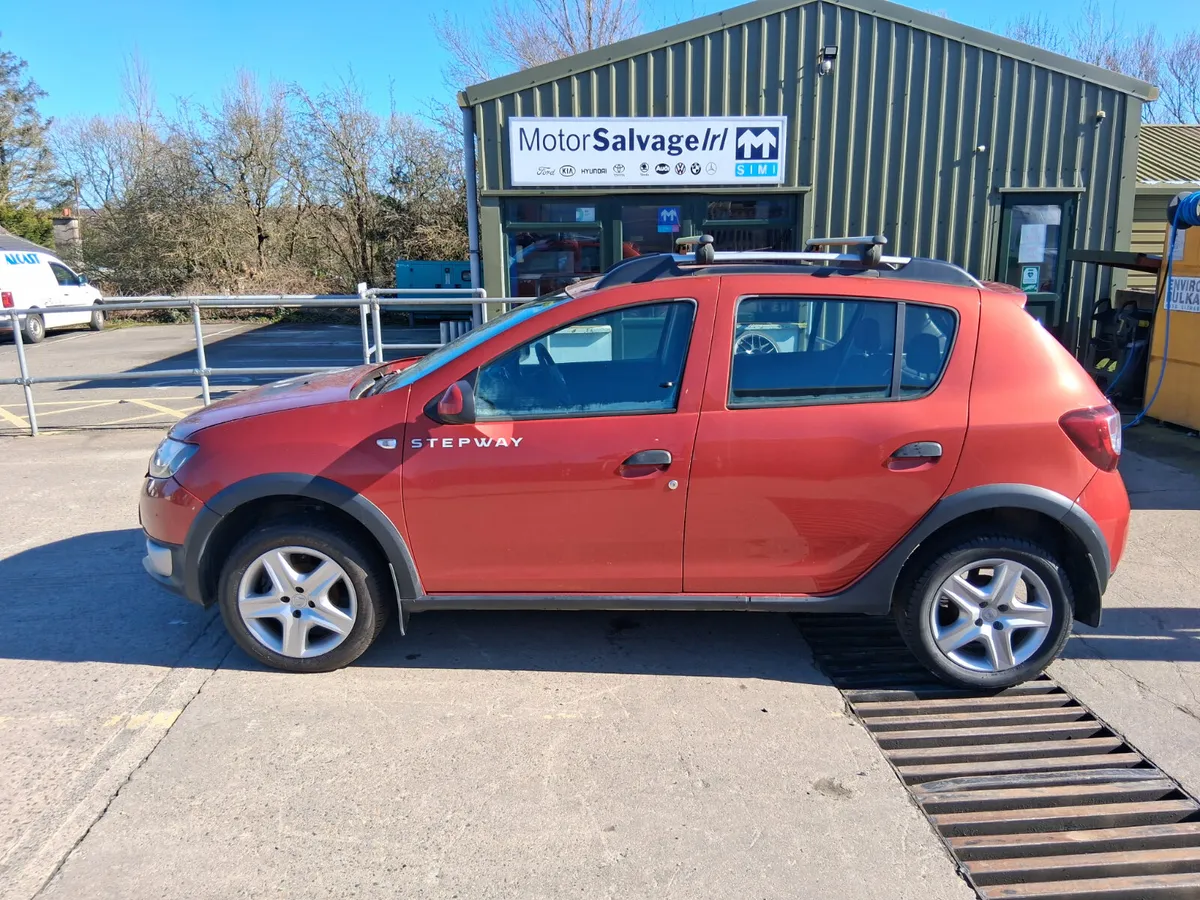2016 DACIA   STEPWAY  1.5 DCI (for parts only) - Image 2