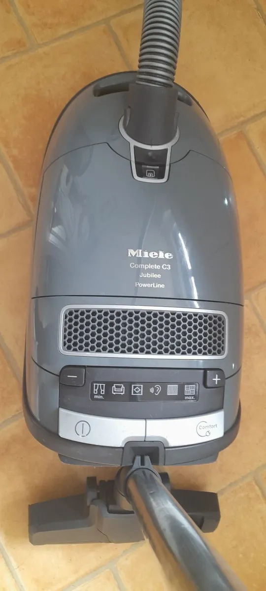 Miele vacuum/Hoover cleaner - Image 3