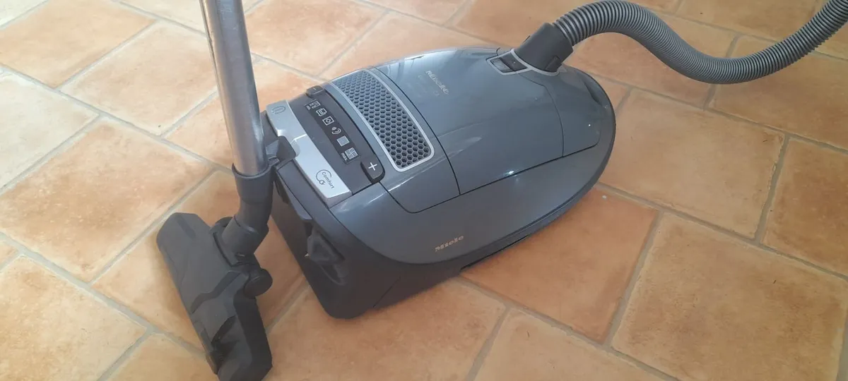 Miele vacuum/Hoover cleaner - Image 2