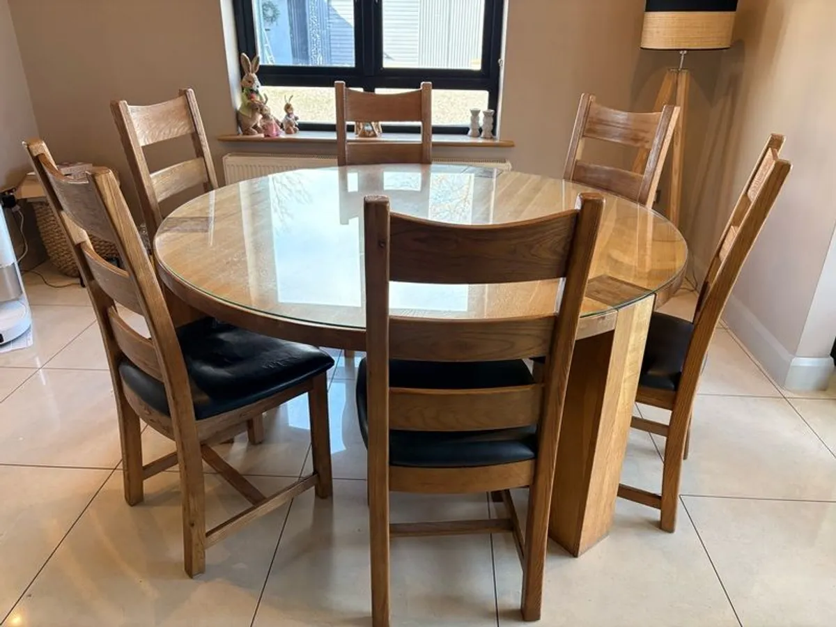 1.6m Round Oak Table & Chairs - Image 2
