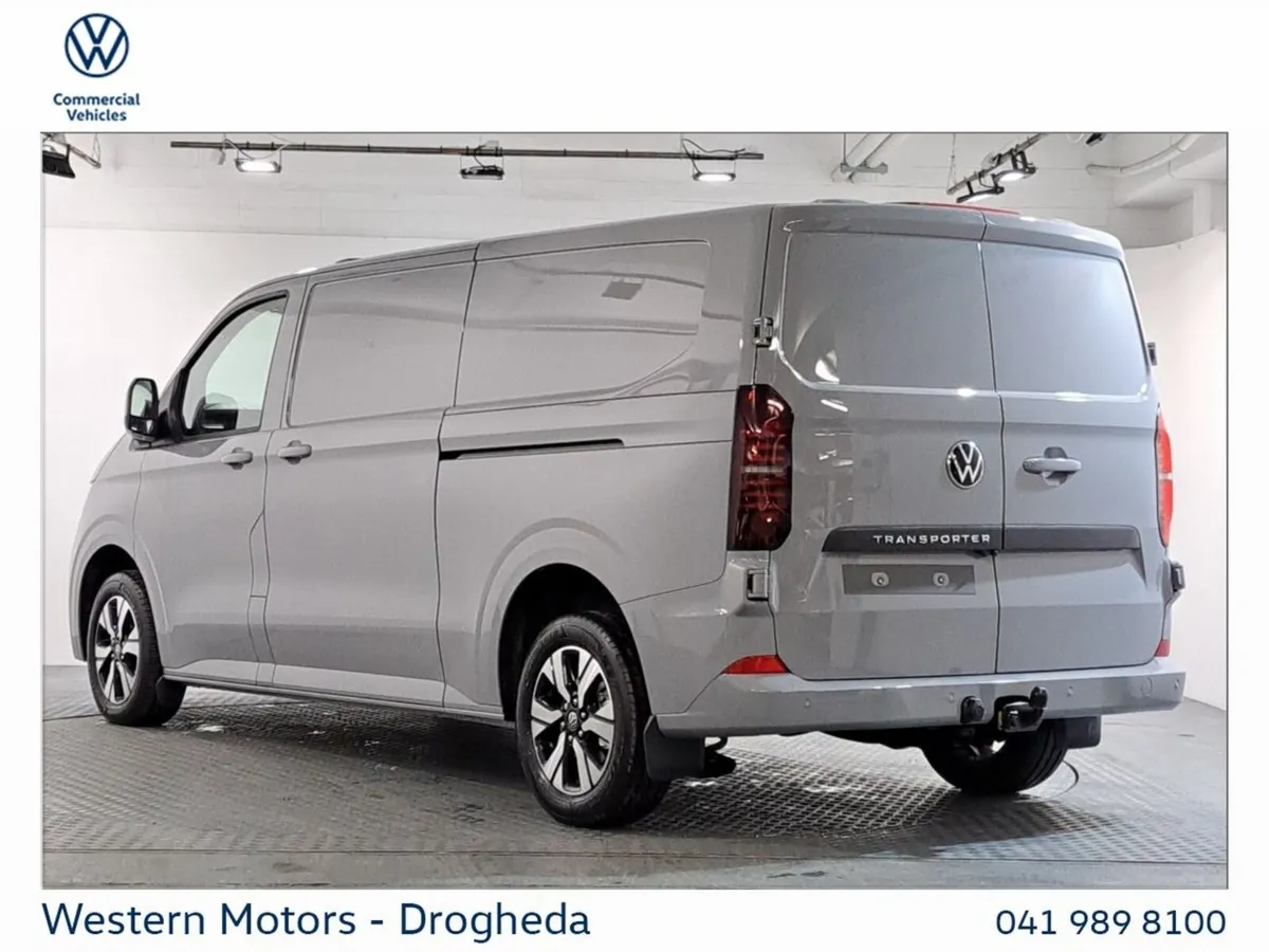 Volkswagen Transporter Highline LWB 2.0tdi A7F - Image 4
