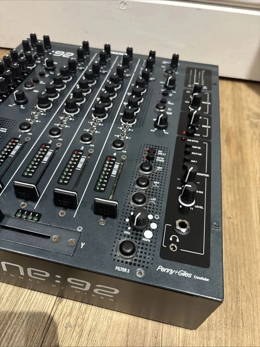 Allen & Heath Xone 92 Xone:92 4 Channel DJ Mixer - Image 3