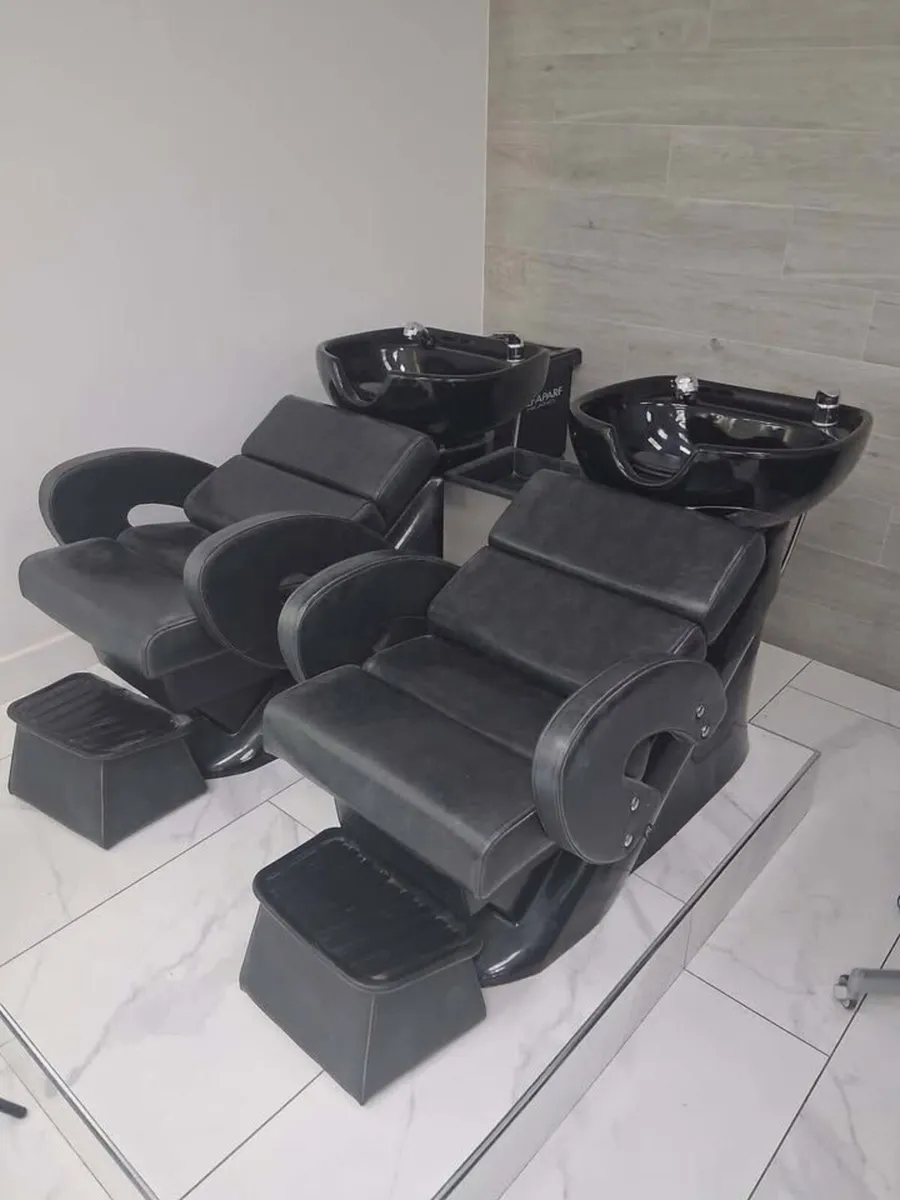 Salon Furniture - Image 3