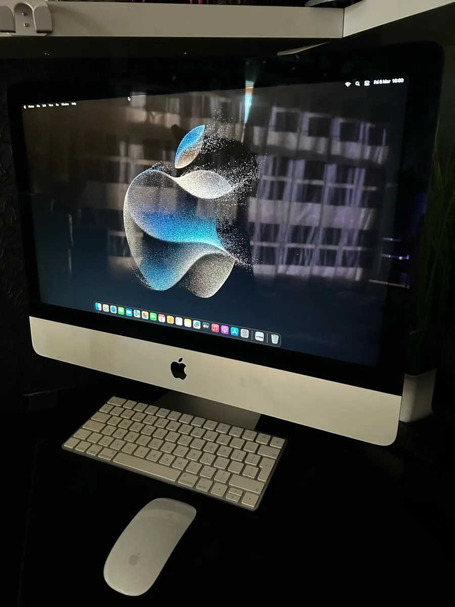 2017 Apple iMac - Image 2