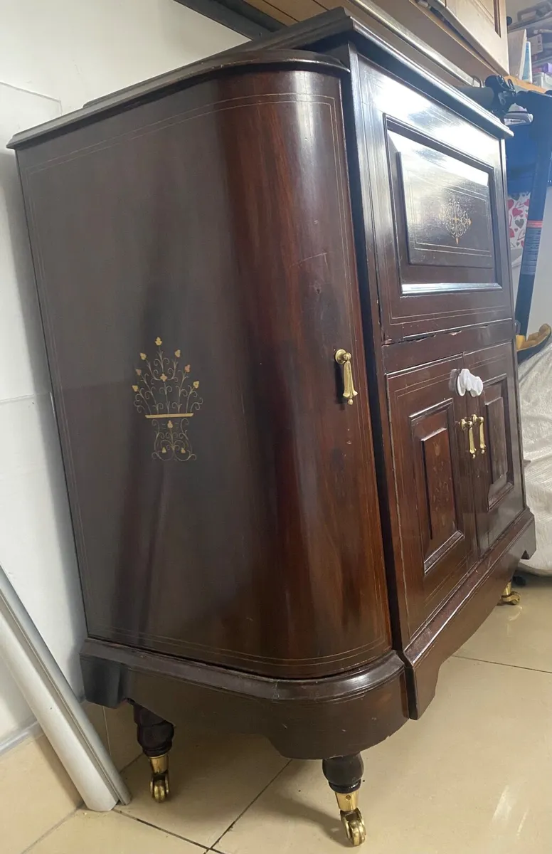Vintage Drinks Cabinet - Image 1