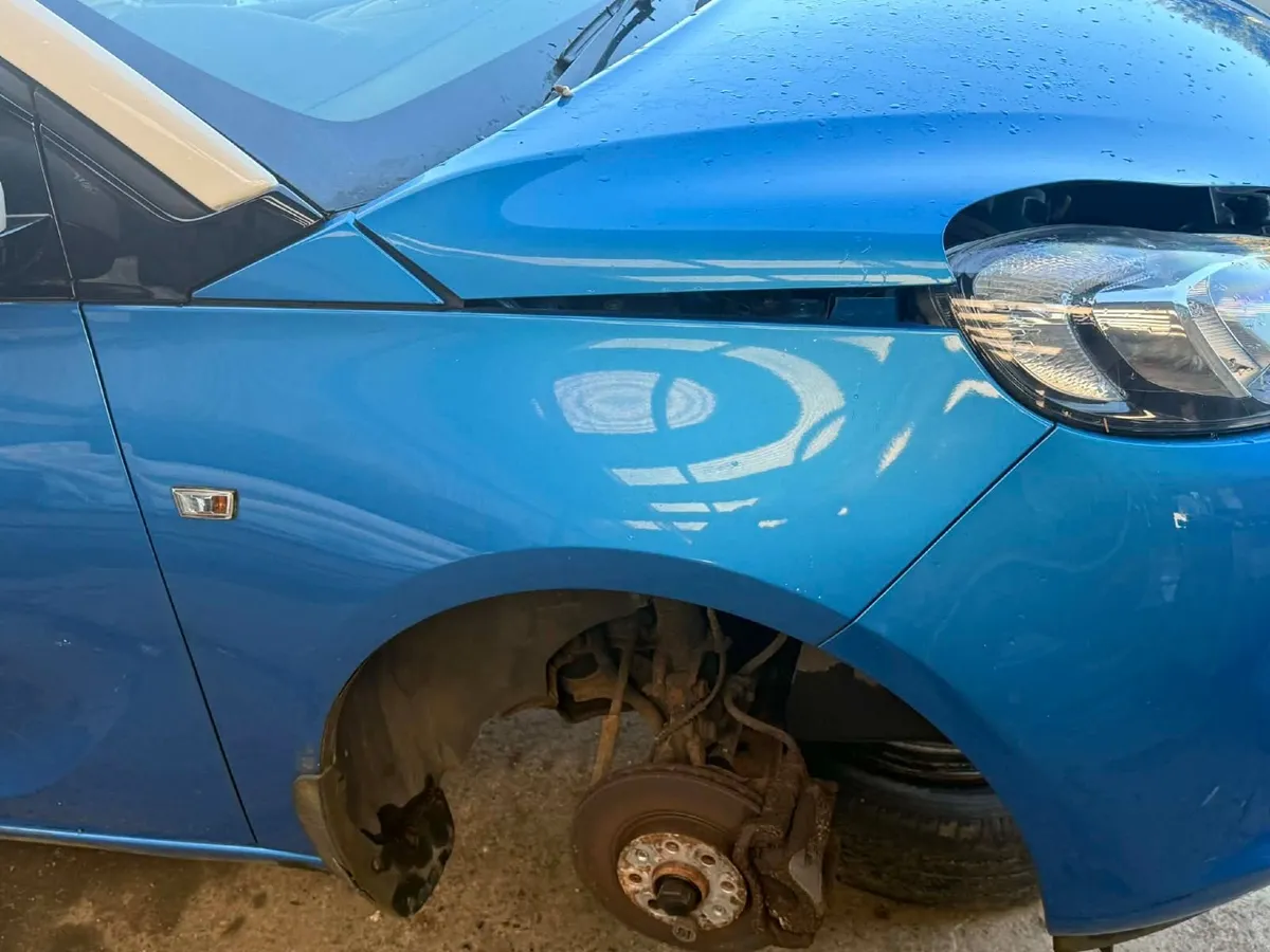 Front end complete vauxhall adam Opel adam - Image 4