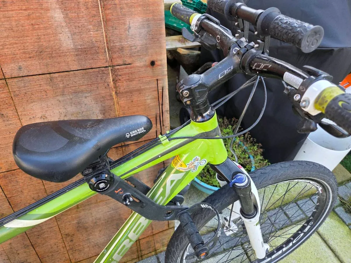 Kids ride shotgun seat - Image 2