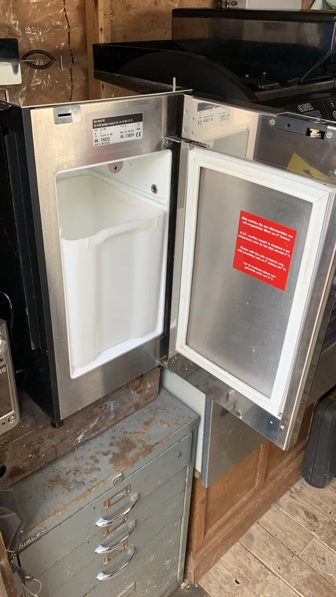 Milk fridge - Image 2