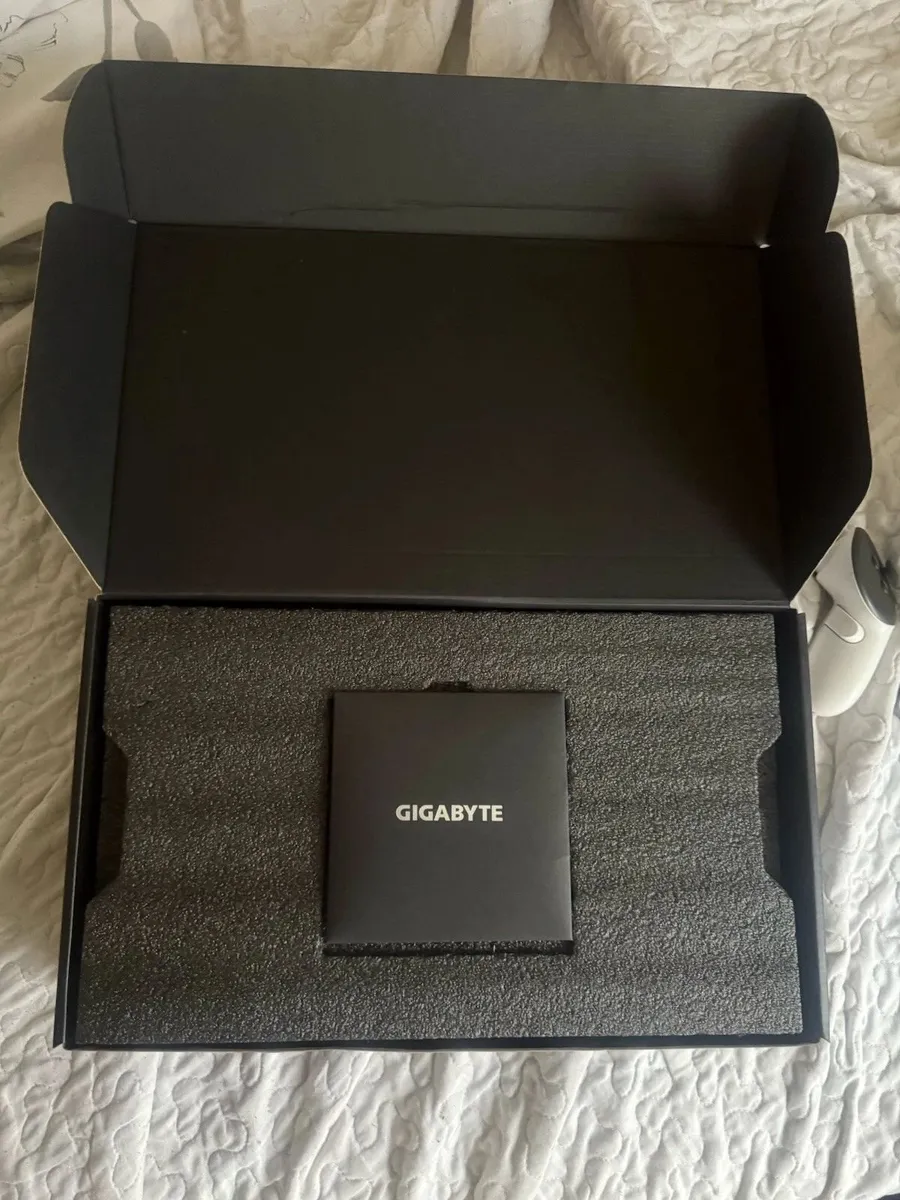 Gigabyte GeForce RTX 5070 Ti Windforce OC SFF 16GB - Image 2