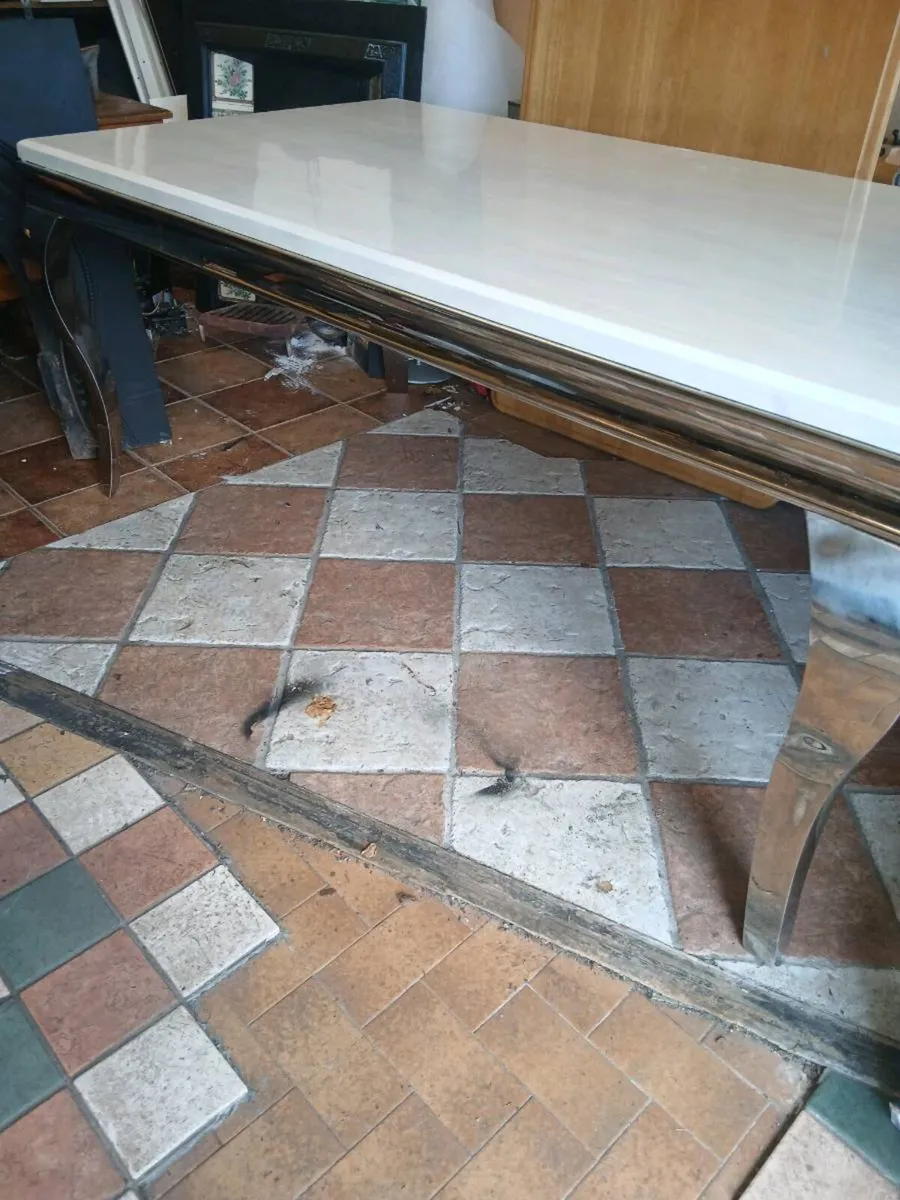 Dining Table - Image 2