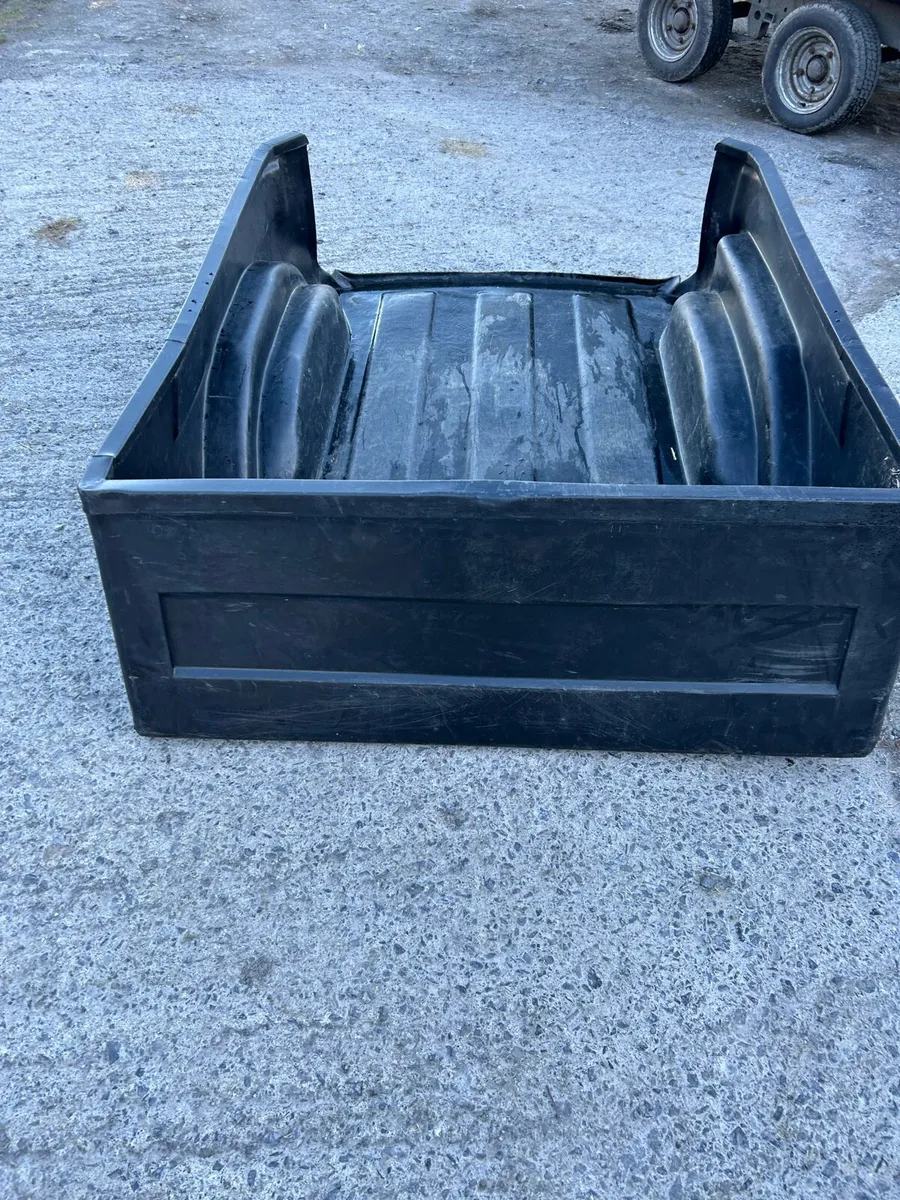 Toyota LWB Insert - Image 1