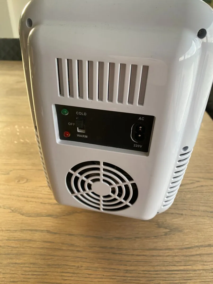 Mini Fridge - Image 2