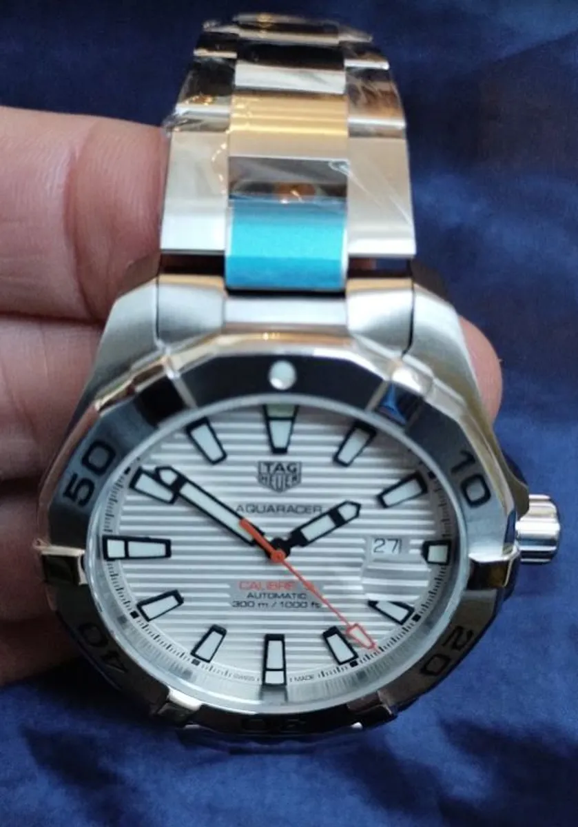 TAG Heuer Aquaracer Watch - Brand New / Unworn - Image 3