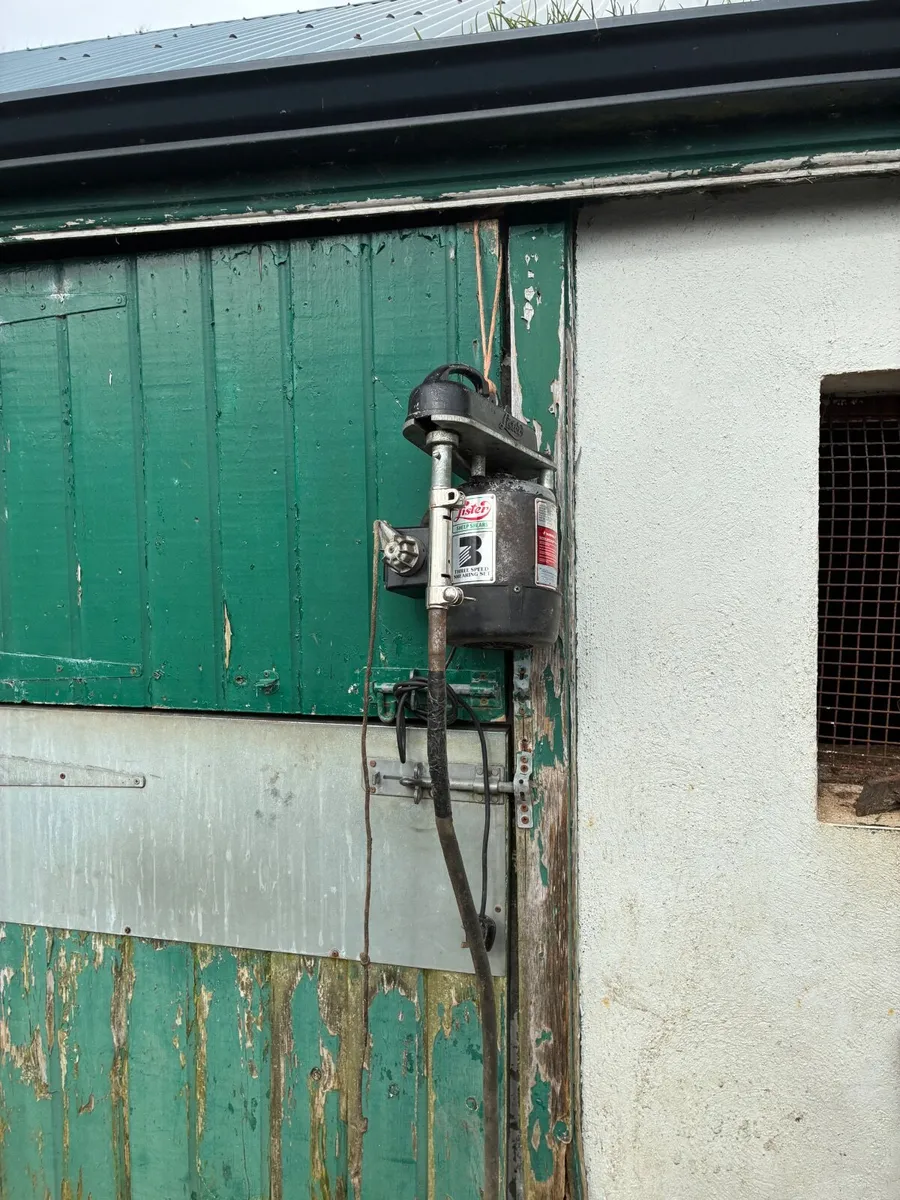 LISTER 3 SPEED  SHEARING MACHINE - Image 2