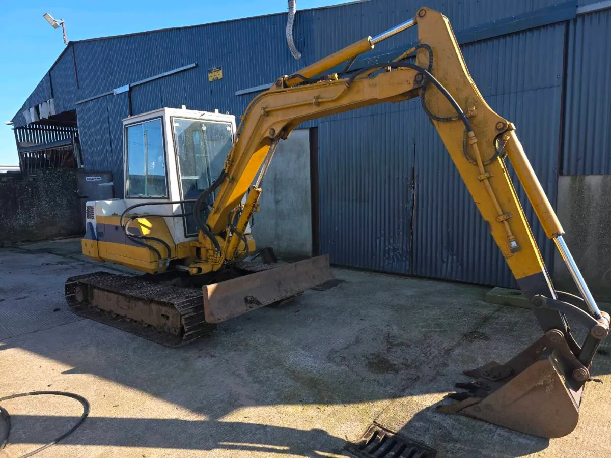 Komatsu pc40 - Image 1