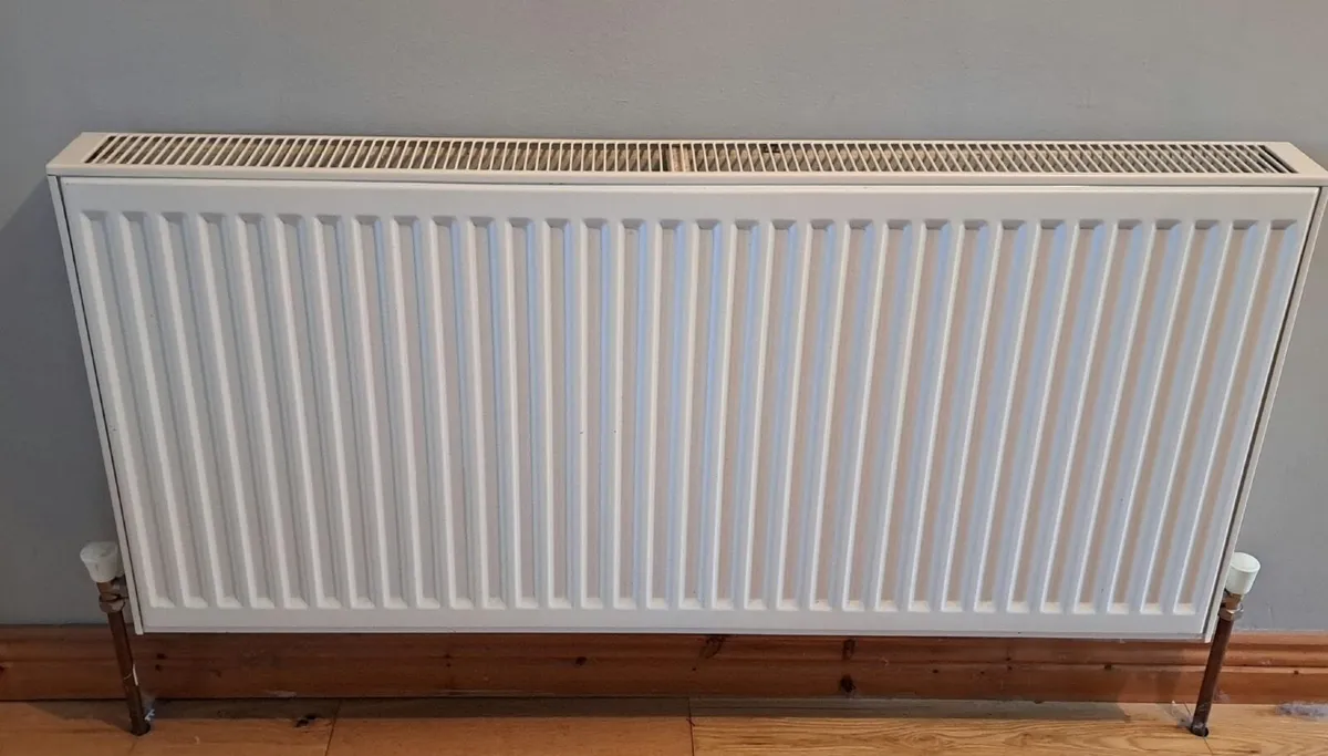 15 Radiators and a towel rail - Image 1