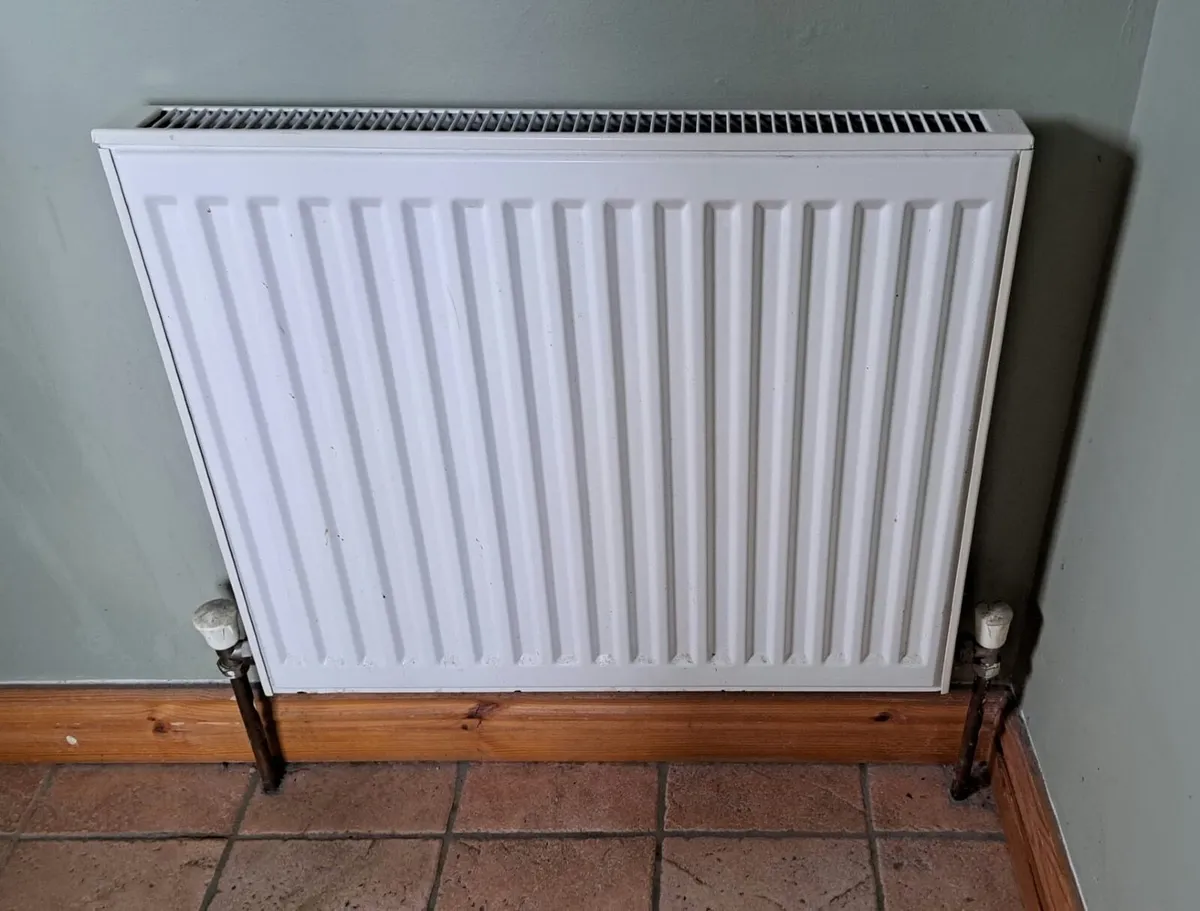 15 Radiators and a towel rail - Image 2