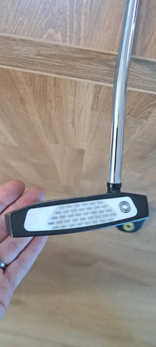 Odyssey Stroke Lab Black 7 Putter / 33 Inch - Image 3