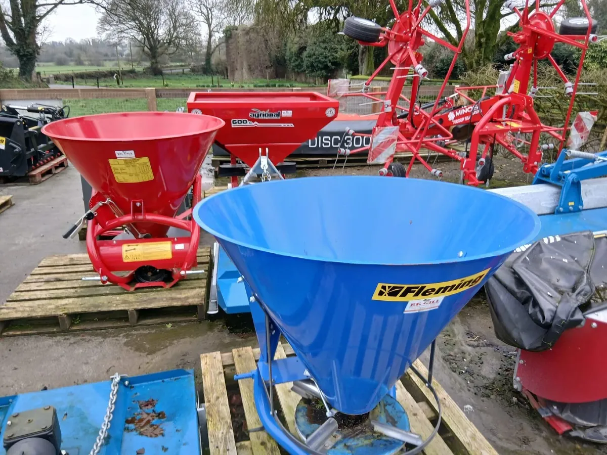 SELECTION SINGLE DISC FERT SPREADERS - Image 2