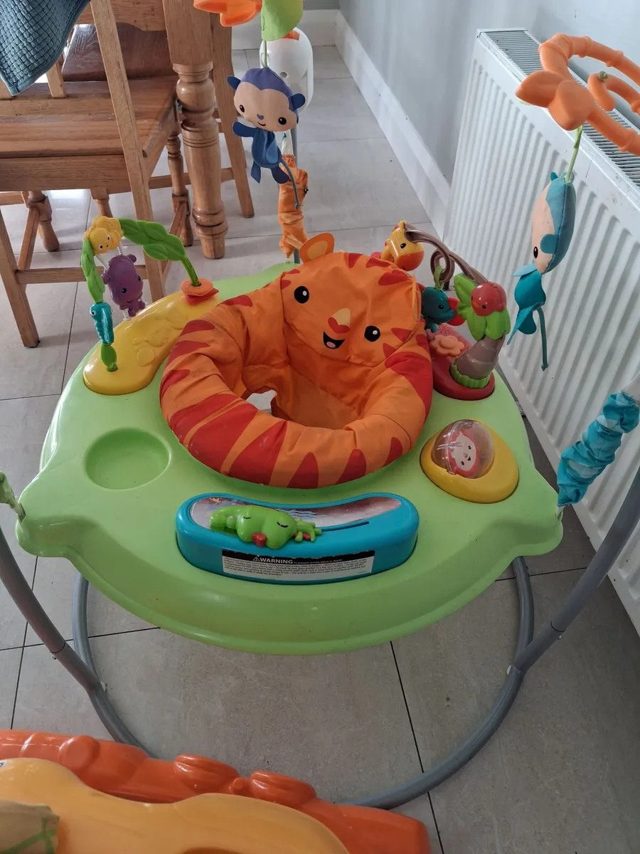 Jumparoo and walker - Image 1