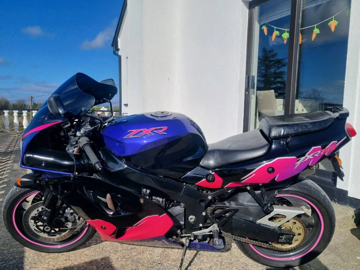 Kawasaki zxr 750 - Image 4