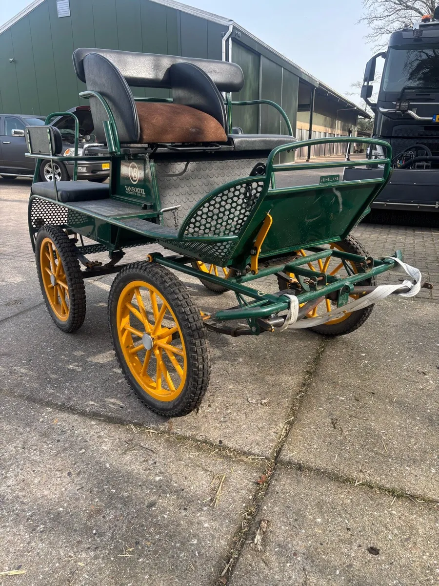 Pony carriages - Image 3